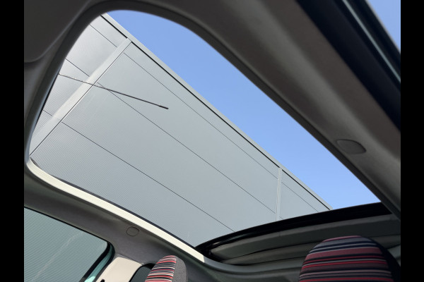 Citroën C1 1.0 VTi Airscape Shine (Navigatie - Automatische Airco - Camera - Apple Carplay - DAB - Elektrisch vouwdak - 15"Lichtmetalen vel
