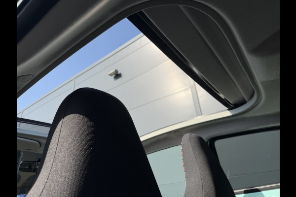 Citroën C1 1.0 VTi Airscape Shine (Navigatie - Automatische Airco - Camera - Apple Carplay - DAB - Elektrisch vouwdak - 15"Lichtmetalen vel