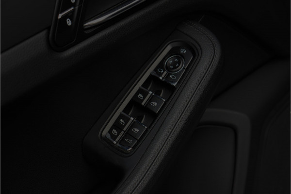 Porsche Macan 2.0 **Krijtgrijs/Pano/Lucht/Sportdesign/Sport uitlaat**