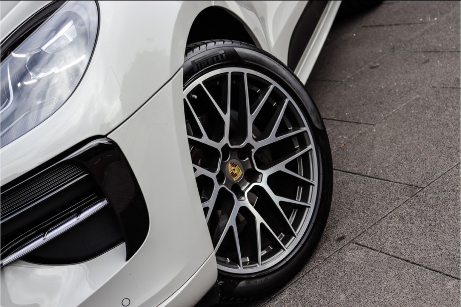Porsche Macan 2.0 **Krijtgrijs/Pano/Lucht/Sportdesign/Sport uitlaat**