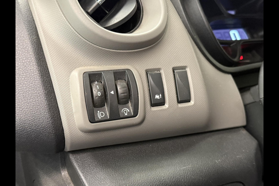 Renault Trafic 1.6 dCi T29 L2H1 DC Comfort Energy Dubbele cabine Navigatie Bluetooth Airco