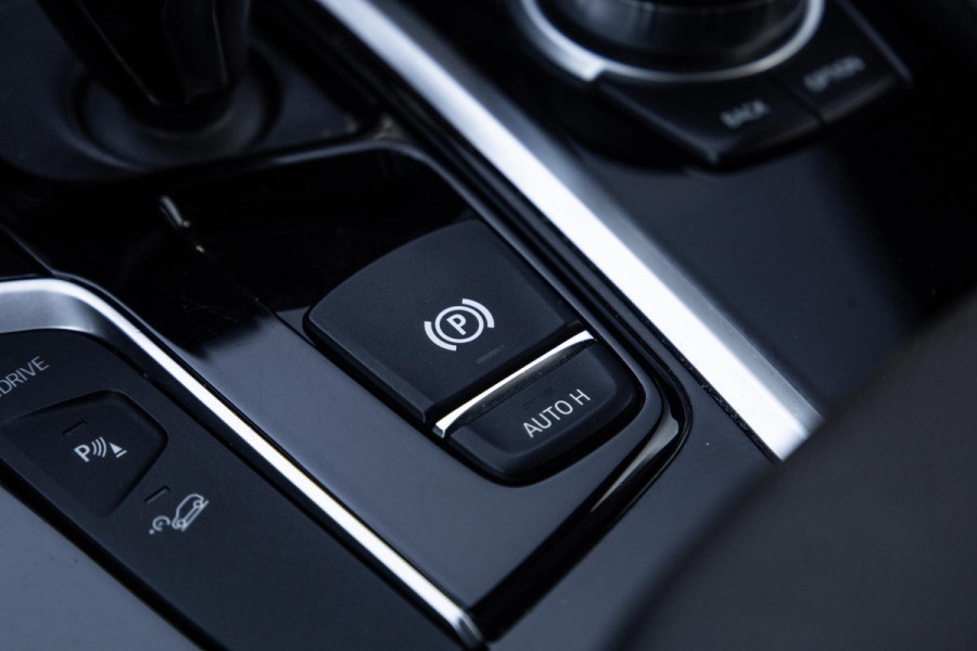 BMW X3 xDrive30e Executive CARPLAY / STOELVERWARMING / DEALER ONDERHOUDEN / LEER