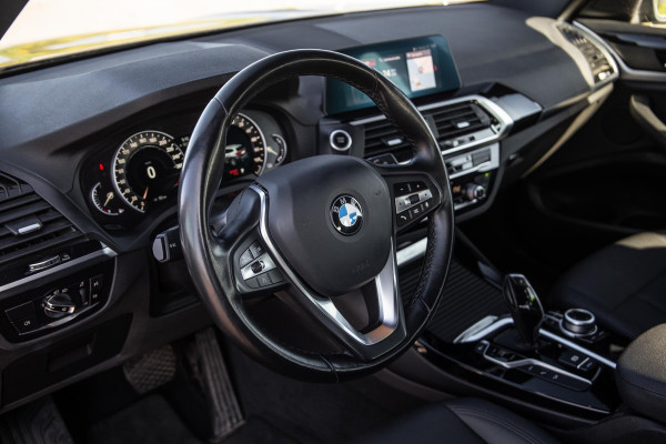 BMW X3 xDrive30e Executive CARPLAY / STOELVERWARMING / DEALER ONDERHOUDEN / LEER