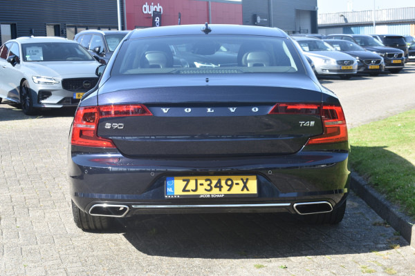 Volvo S90 T4 190PK Business Luxury + | Trekhaak | BLIS | 360 Camera | Stoel Verwarm. V+A | Pano |