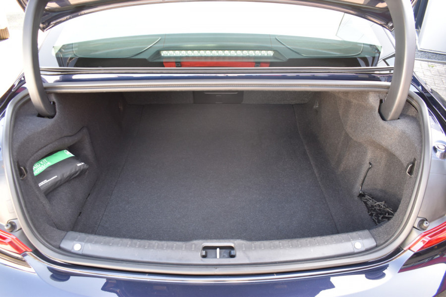 Volvo S90 T4 190PK Business Luxury + | Trekhaak | BLIS | 360 Camera | Stoel Verwarm. V+A | Pano |