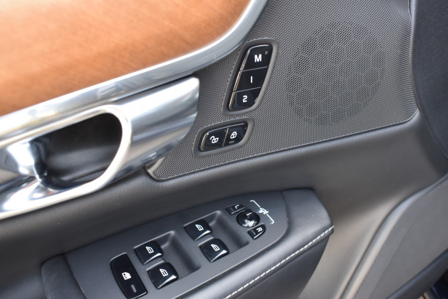 Volvo S90 T4 190PK Business Luxury + | Trekhaak | BLIS | 360 Camera | Stoel Verwarm. V+A | Pano |