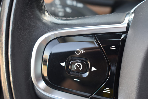 Volvo S90 T4 190PK Business Luxury + | Trekhaak | BLIS | 360 Camera | Stoel Verwarm. V+A | Pano |