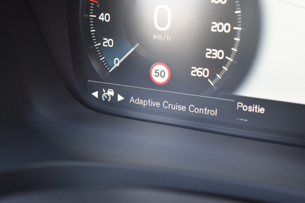 Volvo S90 T4 190PK Business Luxury + | Trekhaak | BLIS | 360 Camera | Stoel Verwarm. V+A | Pano |