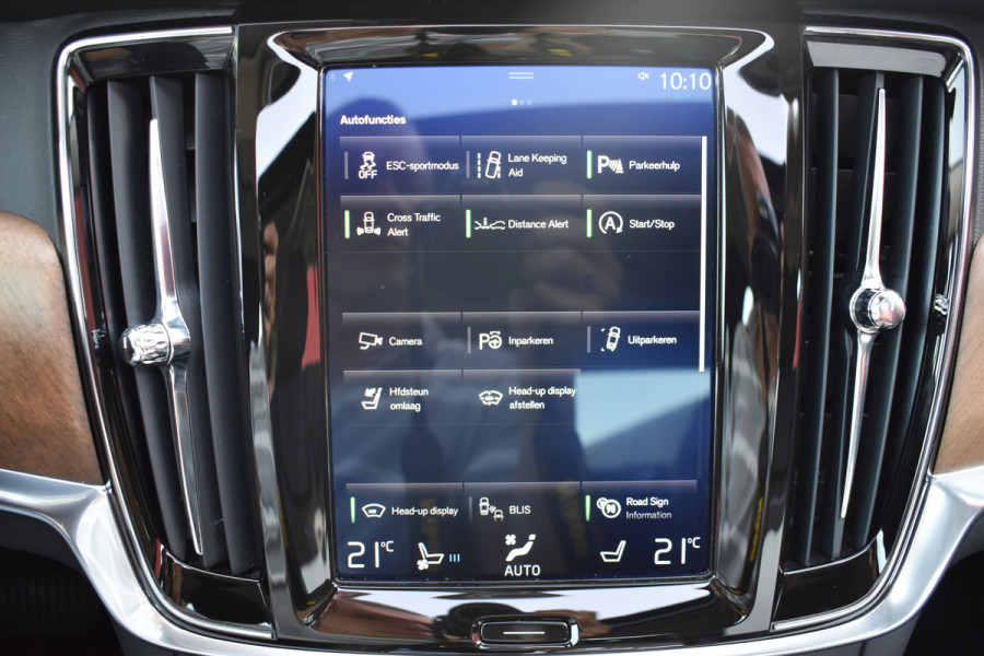Volvo S90 T4 190PK Business Luxury + | Trekhaak | BLIS | 360 Camera | Stoel Verwarm. V+A | Pano |