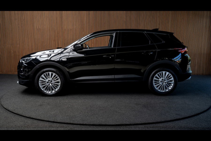Opel Grandland X 1.2 Turbo Aut. Leer Navi Camera PDC Climate Stoelverwarming voor en achter Stuurverwarming Carplay Cruise LM velgen