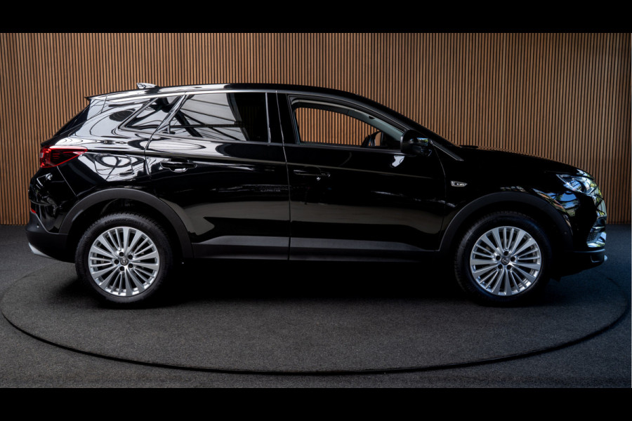 Opel Grandland X 1.2 Turbo Aut. Leer Navi Camera PDC Climate Stoelverwarming voor en achter Stuurverwarming Carplay Cruise LM velgen