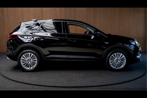 Opel Grandland X 1.2 Turbo Aut. Leer Navi Camera PDC Climate Stoelverwarming voor en achter Stuurverwarming Carplay Cruise LM velgen