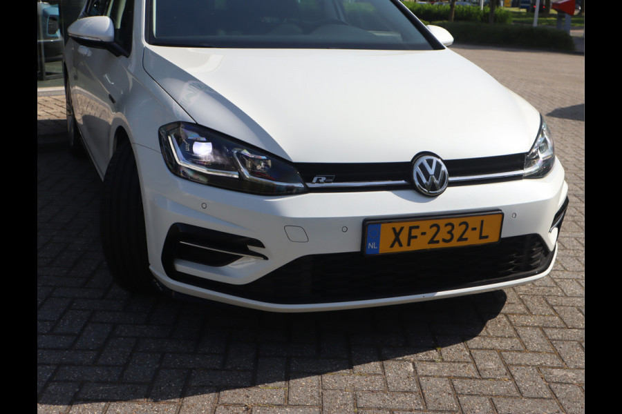 Volkswagen Golf 1.5 TSI Highline Pano / Led / Navi / Elekramen / R-Line / Dealer onderhouden