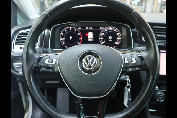 Volkswagen Golf 1.5 TSI Highline Pano / Led / Navi / Elekramen / R-Line / Dealer onderhouden