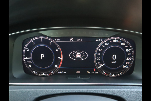 Volkswagen Golf 1.5 TSI Highline Pano / Led / Navi / Elekramen / R-Line / Dealer onderhouden