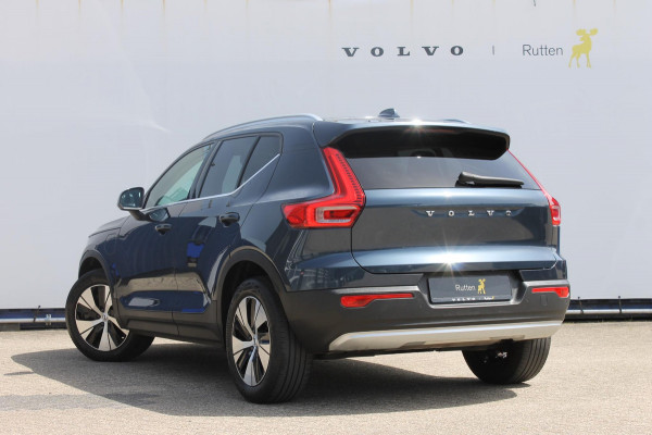 Volvo XC40 T5 262PK Automaat Recharge Business Pro Blis / Panoramisch schuif-kaneldak / Adaptieve Cruise Control / Parkeersensoren voor en achter met parkeercamera /Cross traffic alert