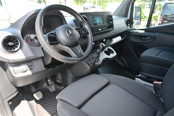 Mercedes-Benz Sprinter 315 CDI L2H1 MBUX met camera, Geveerde stoel, Trekhaak, Etc.
