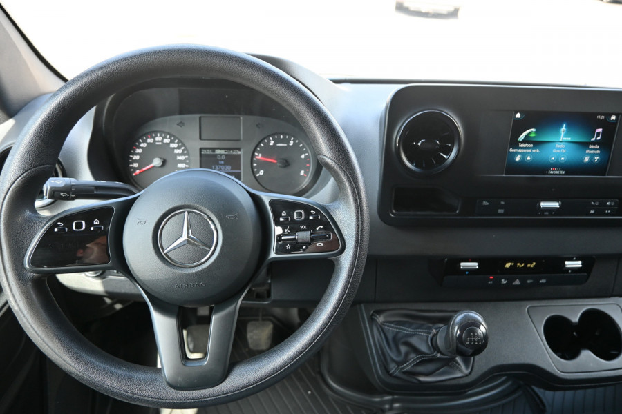Mercedes-Benz Sprinter 315 CDI L2H1 MBUX met camera, Geveerde stoel, Trekhaak, Etc.