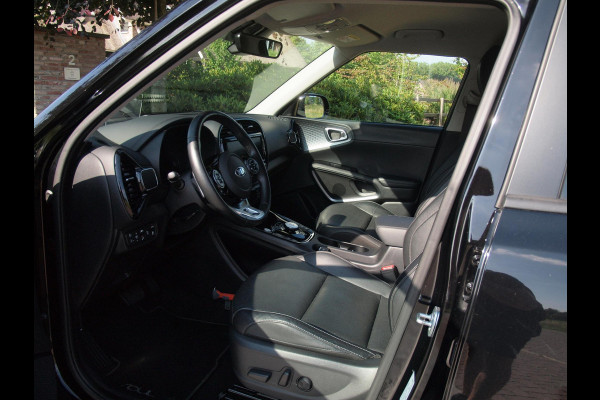 Kia e-Soul ExecutiveLine 64 kWh | Camera | Trekhaak | Harman Kardon | Head-Up Display | Apple Carplay |