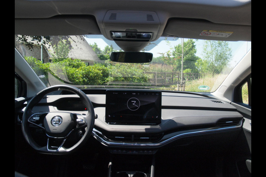 Škoda ENYAQ iV 80 | Panoramadak | Head-Up Display | Trekhaak | Camera | ACC |