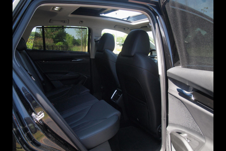 Škoda ENYAQ iV 80 | Panoramadak | Head-Up Display | Trekhaak | Camera | ACC |