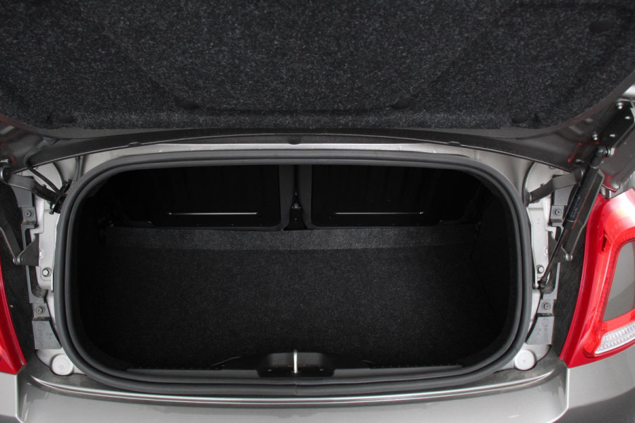 Fiat 500C 1.2 Lounge Navigatie Lederen interieur Climate control Cruise control Parkeer sensor achter DAB