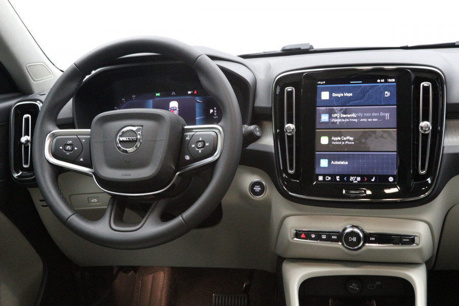 Volvo XC40 2.0 B3 164 PK Plus Dark, 4-Cilinder, Harman/Kardon, Leder, Trekhaak, Memory, Camera