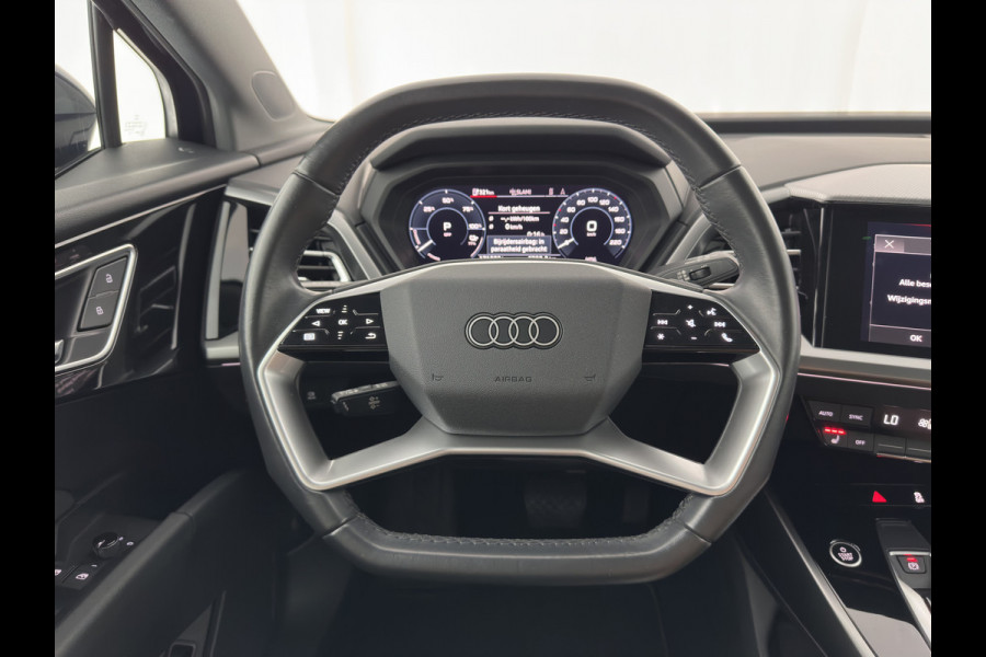 Audi Q4 e-tron 40 Launch edition Advanced 77 kWh [ 3-Fase-11kW ] (INCL-BTW) Aut. *NAVI-FULLMAP | MATRIX-LED | KEYLESS | CAMERA | AUDI-SOUND |  DIGI-COCKPIT | DAB | AMBIENTLIGHT | HEATED-SPORTSEATS | PRIVACYGLASS | CRUISE | 19''ALU*