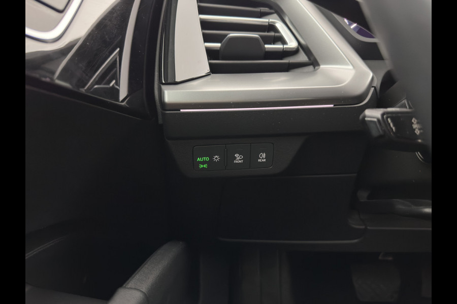 Audi Q4 e-tron 40 Launch edition Advanced 77 kWh [ 3-Fase-11kW ] (INCL-BTW) Aut. *NAVI-FULLMAP | MATRIX-LED | KEYLESS | CAMERA | AUDI-SOUND |  DIGI-COCKPIT | DAB | AMBIENTLIGHT | HEATED-SPORTSEATS | PRIVACYGLASS | CRUISE | 19''ALU*