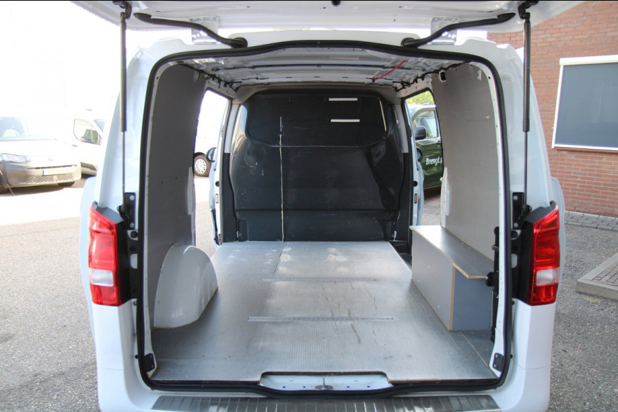 Mercedes-Benz Vito 114 CDI Lang / Automaat / Trekhaak / Dubbele schuif / Camera