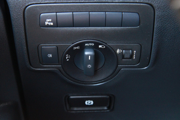 Mercedes-Benz Vito 114 CDI Lang / Automaat / Trekhaak / Dubbele schuif / Camera