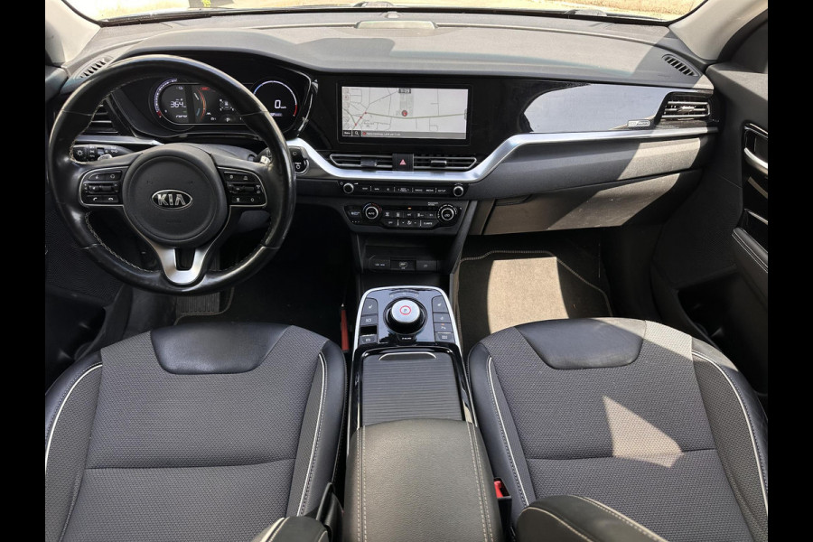 Kia e-Niro DynamicPlusLine 64 kWh | SOH: 95,1% | 3 Fase | Schuif/kantel dak | Afn. Trekhaak | Adaptive CC |