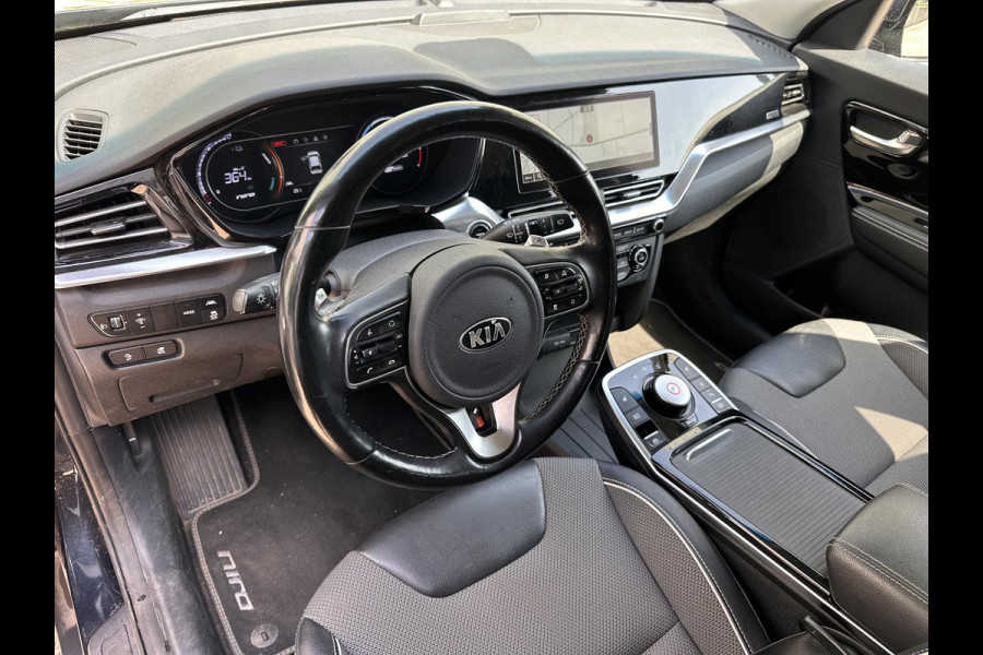 Kia e-Niro DynamicPlusLine 64 kWh | SOH: 95,1% | 3 Fase | Schuif/kantel dak | Afn. Trekhaak | Adaptive CC |