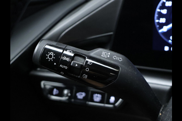 Kia Niro 1.6 GDi Hybrid DynamicPlusLine Sport (SCHUIFDAK,APPLE CARPLAY,NAVI,CAMERA,STOEL/STUUR VERWARMING,GETINT,LED,SPORTSTOELEN)