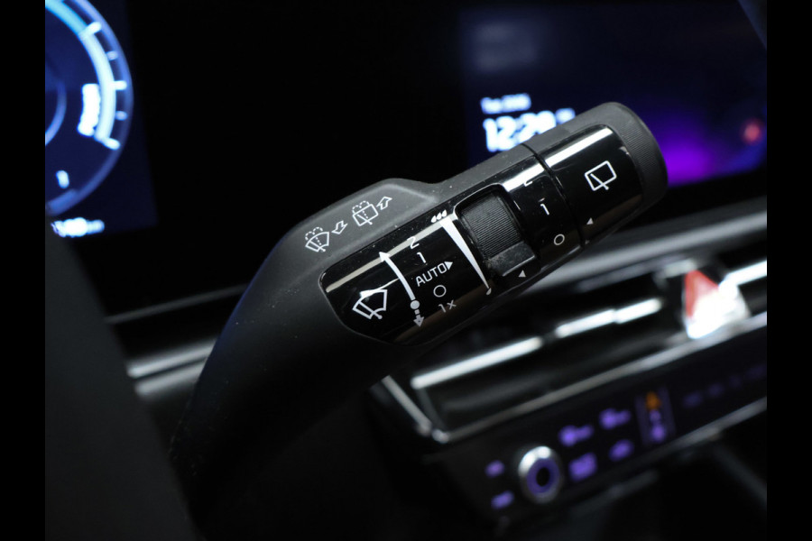 Kia Niro 1.6 GDi Hybrid DynamicPlusLine Sport (SCHUIFDAK,APPLE CARPLAY,NAVI,CAMERA,STOEL/STUUR VERWARMING,GETINT,LED,SPORTSTOELEN)