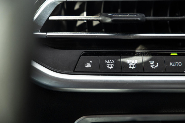 BMW X5 xDrive45e High Executive CARPLAY / CAMERA / DEALER ONDERHOUDEN / BRUIN LEER / STOELVERWARMING / TREKHAAK