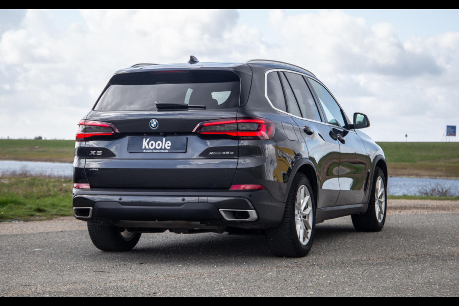 BMW X5 xDrive45e High Executive CARPLAY / CAMERA / DEALER ONDERHOUDEN / BRUIN LEER / STOELVERWARMING / TREKHAAK