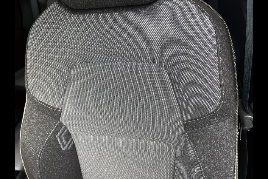 Renault Captur 1.8 E-Tech Full hybrid 160PK Techno | NAVI | ADAPTIVE CRUISE | CAMERA | CARPLAY