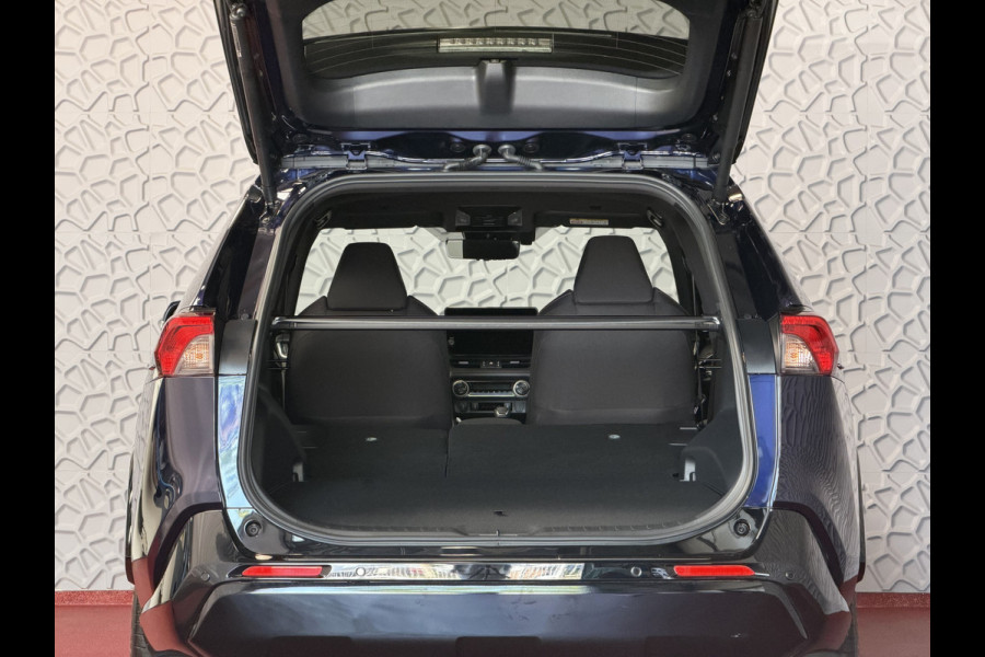 Toyota RAV4 2.5 PHEV AWD 306PK ✅gloednieuw ✅ | Trekgew. 1500KG | Head-up display | Camera | Full LED | Elektrische achterklep | Stuur/Stoelv PHEV PLUG IN