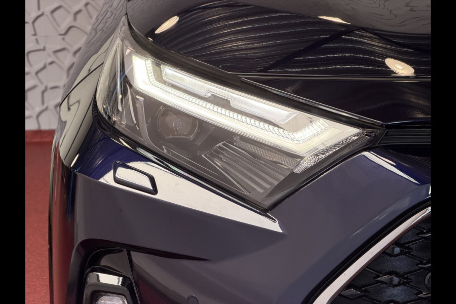 Toyota RAV4 2.5 PHEV AWD 306PK ✅gloednieuw ✅ | Trekgew. 1500KG | Head-up display | Camera | Full LED | Elektrische achterklep | Stuur/Stoelv PHEV PLUG IN