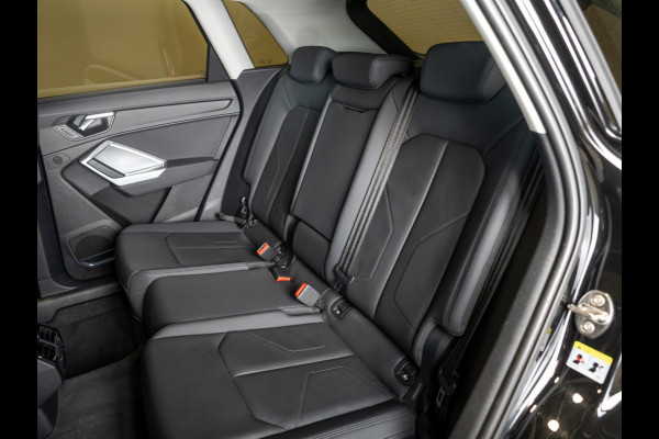 Audi Q3 35 TFSI Advanced Pro Line Business / 150pk / Trekhaak / Bang & Olufsen / Achteruitrij camera / Stoelverwarming / Leder /