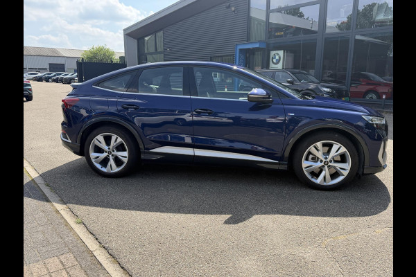 Audi Q4 Sportback e-tron 45 Edition 82 kWh VAN: 44.900,- VOOR: 41.877,- UW WKVOORDEEL: 3.023,-|S-LINE| 10.000KM! | STOELVERWARMING| ELEKTRISCHE ACHTERKLEP| ACHTERUITRIJCAMERA | MATRIX LED|