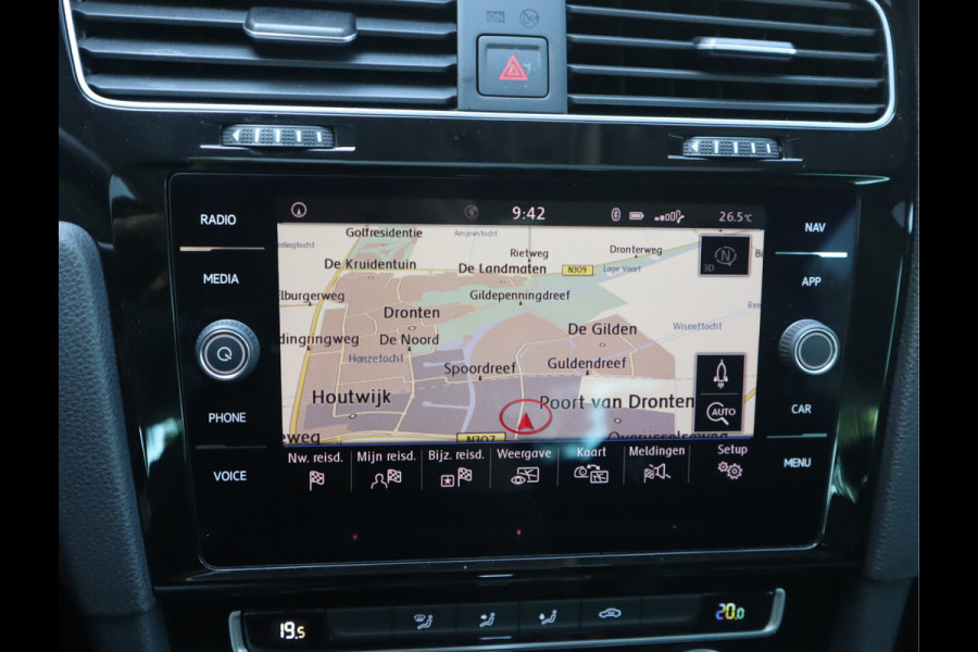Volkswagen Golf 1.5 TSI Highline Pano / Led / Navi / Elekramen / R-Line / Dealer onderhouden