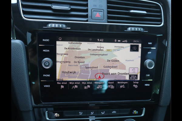 Volkswagen Golf 1.5 TSI Highline Pano / Led / Navi / Elekramen / R-Line / Dealer onderhouden