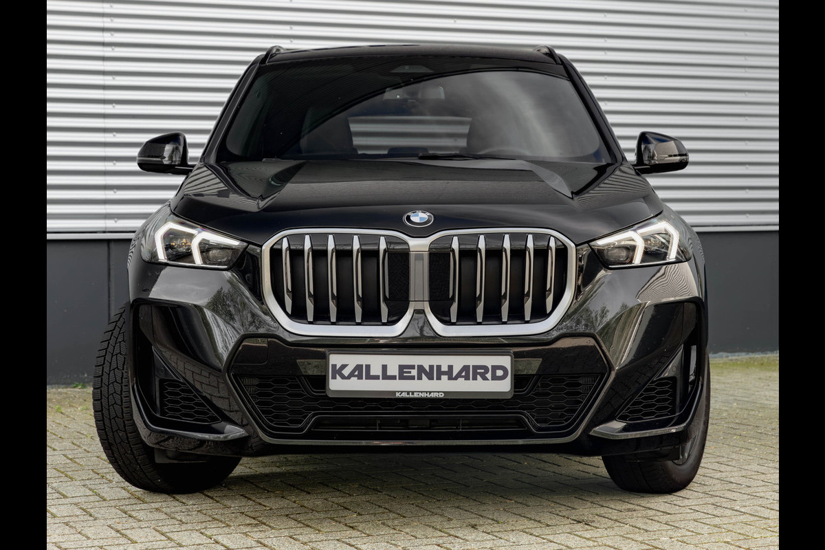 BMW X1 xDrive23i M-Sport - Memoryzetels - Trekhaak - 2000kg Trekgewicht