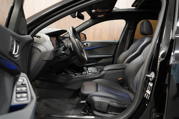 BMW 1-serie 120i M-Sport Pano|Sfeer|Stuurverwarming
