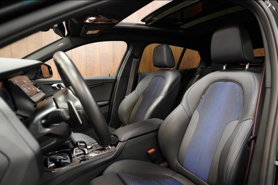 BMW 1-serie 120i M-Sport Pano|Sfeer|Stuurverwarming