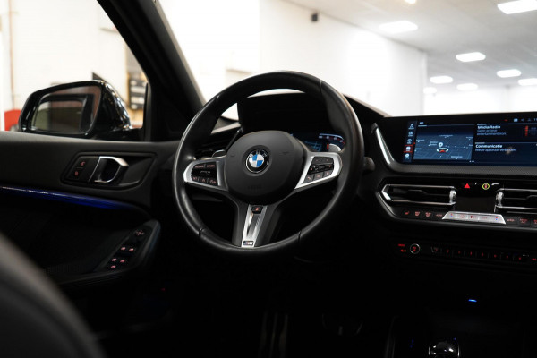 BMW 1-serie 120i M-Sport Pano|Sfeer|Stuurverwarming