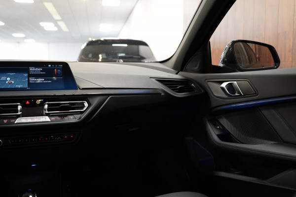 BMW 1-serie 120i M-Sport Pano|Sfeer|Stuurverwarming