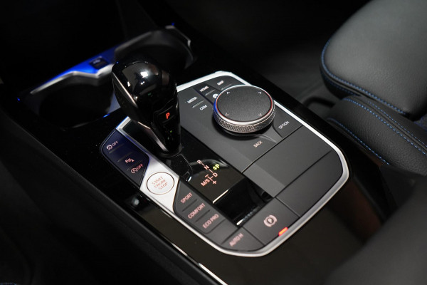 BMW 1-serie 120i M-Sport Pano|Sfeer|Stuurverwarming